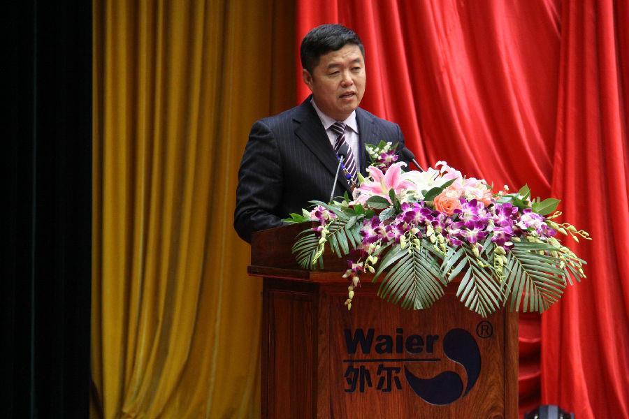 江南官方网站2014年度总结暨表彰大会胜利召开
